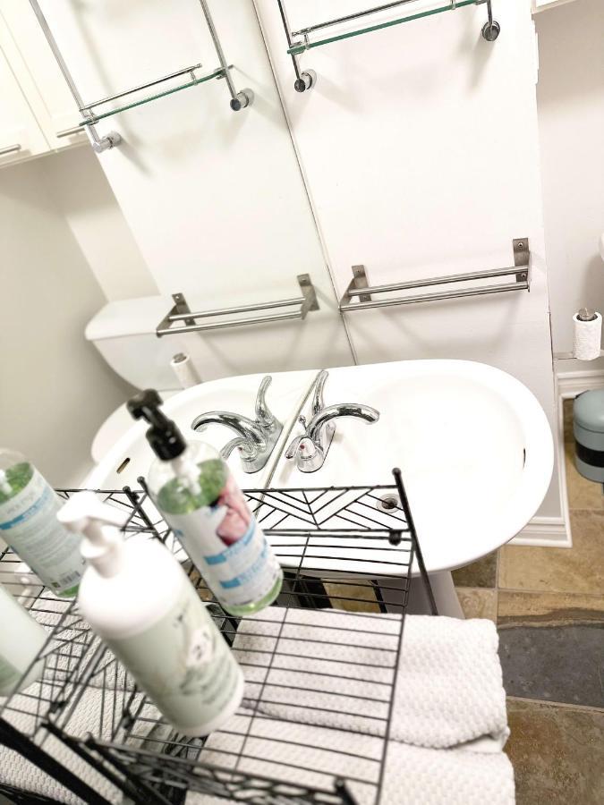 Apartment Superb 2 Bed In Plateau 10min To Mont-royal Metro