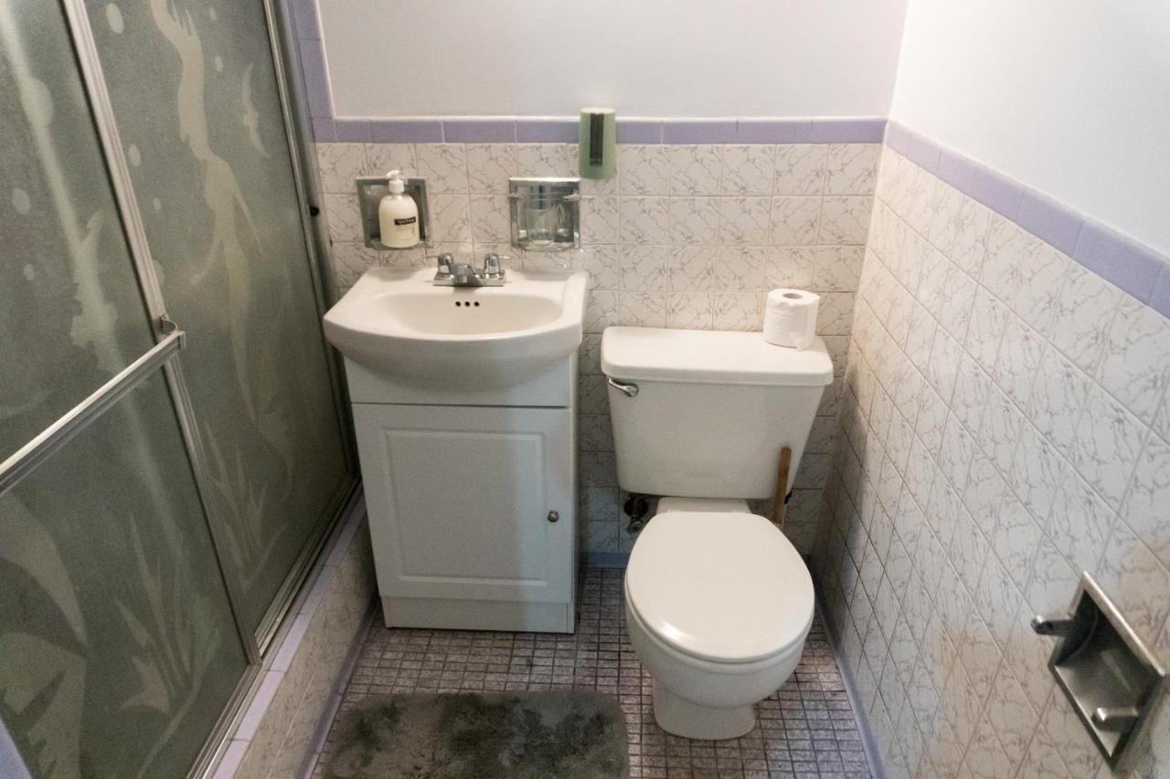 Newly Renovated Studio, Separate Entrance *