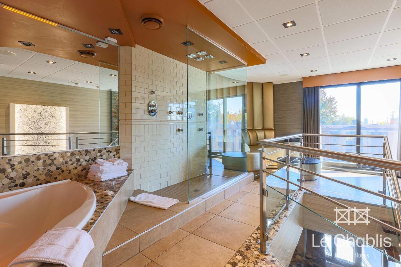 Le Chablis Cadillac Motel Montreal