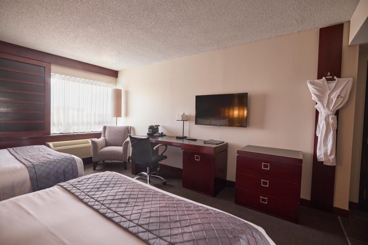Ruby Foo's Hotel 4*