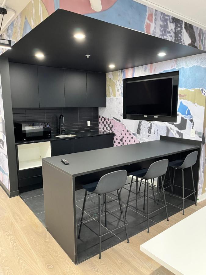 Sainte-elisabeth Suites - Location - Must Montreal