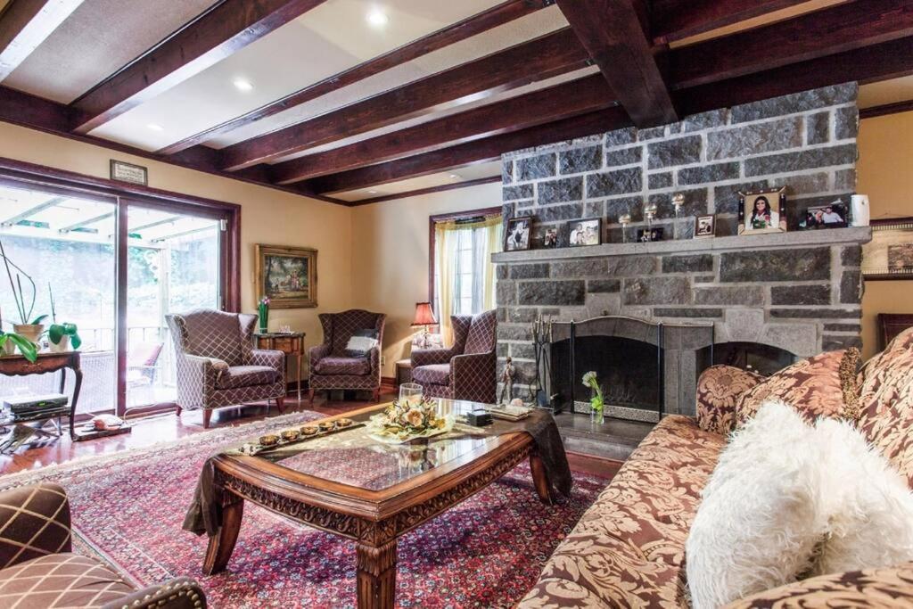 Amazing 8br Waterview House & Montreal