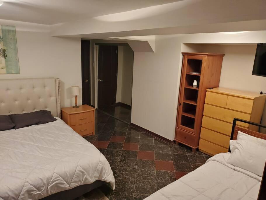 Villa Amazing 8br Waterview House & Montreal