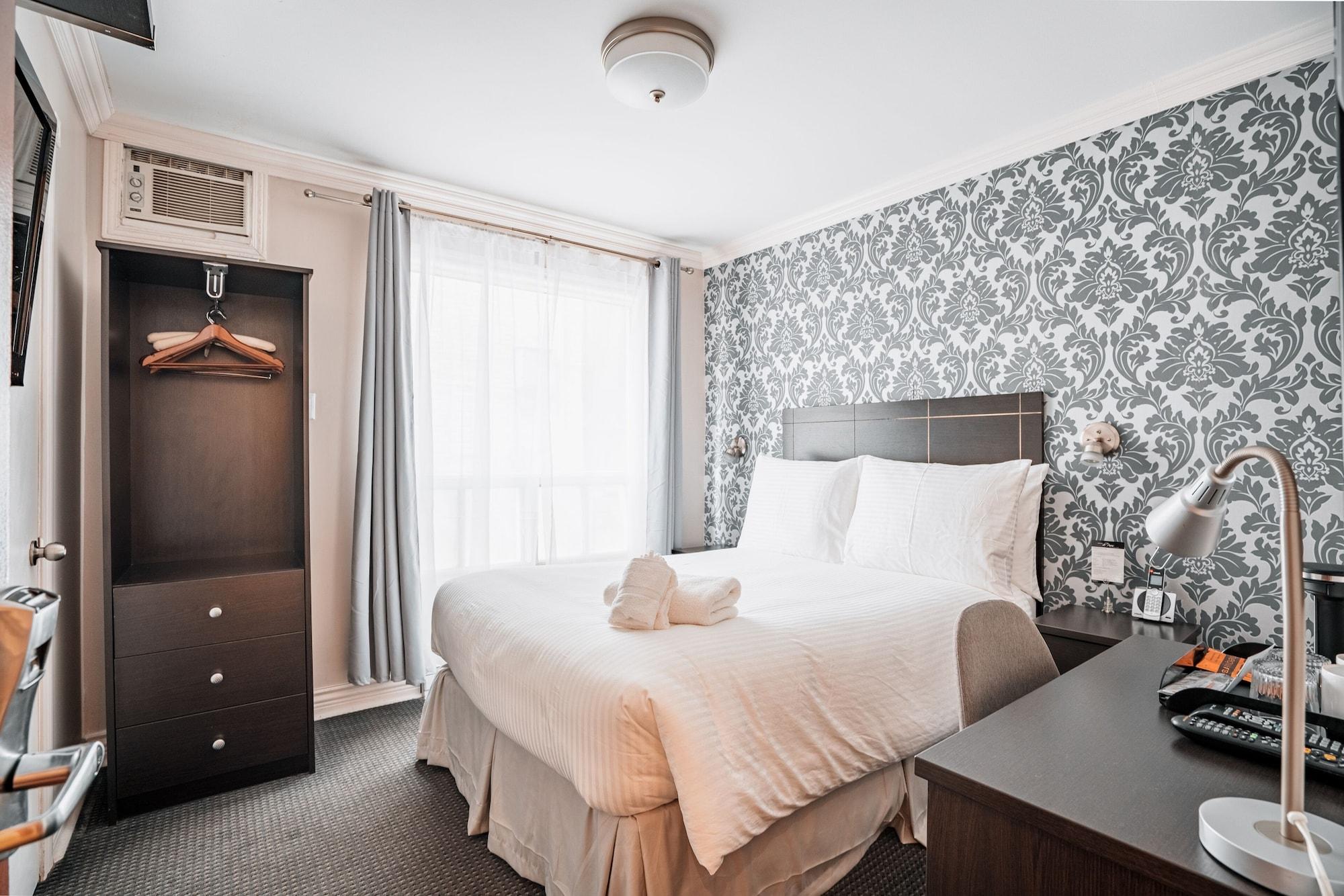 Hotel De Paris Montreal