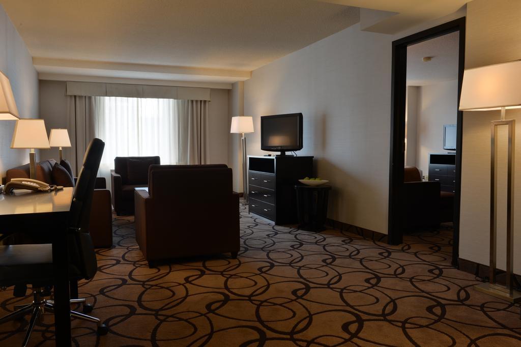 Centre Downtown By Ihg Montreal