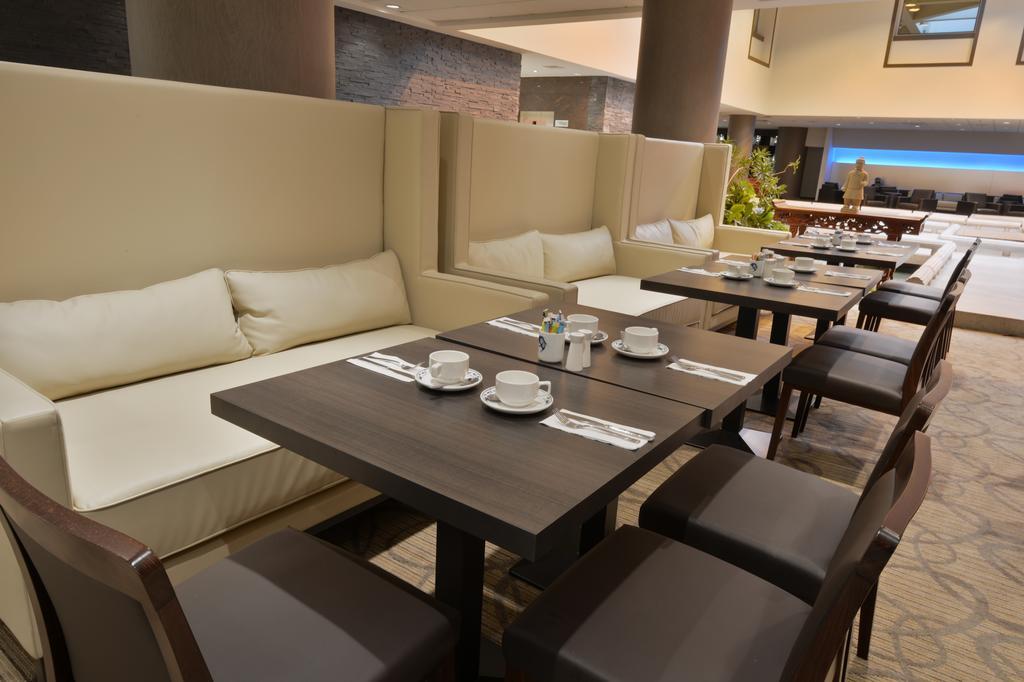 Centre Downtown By Ihg Hotel 4*