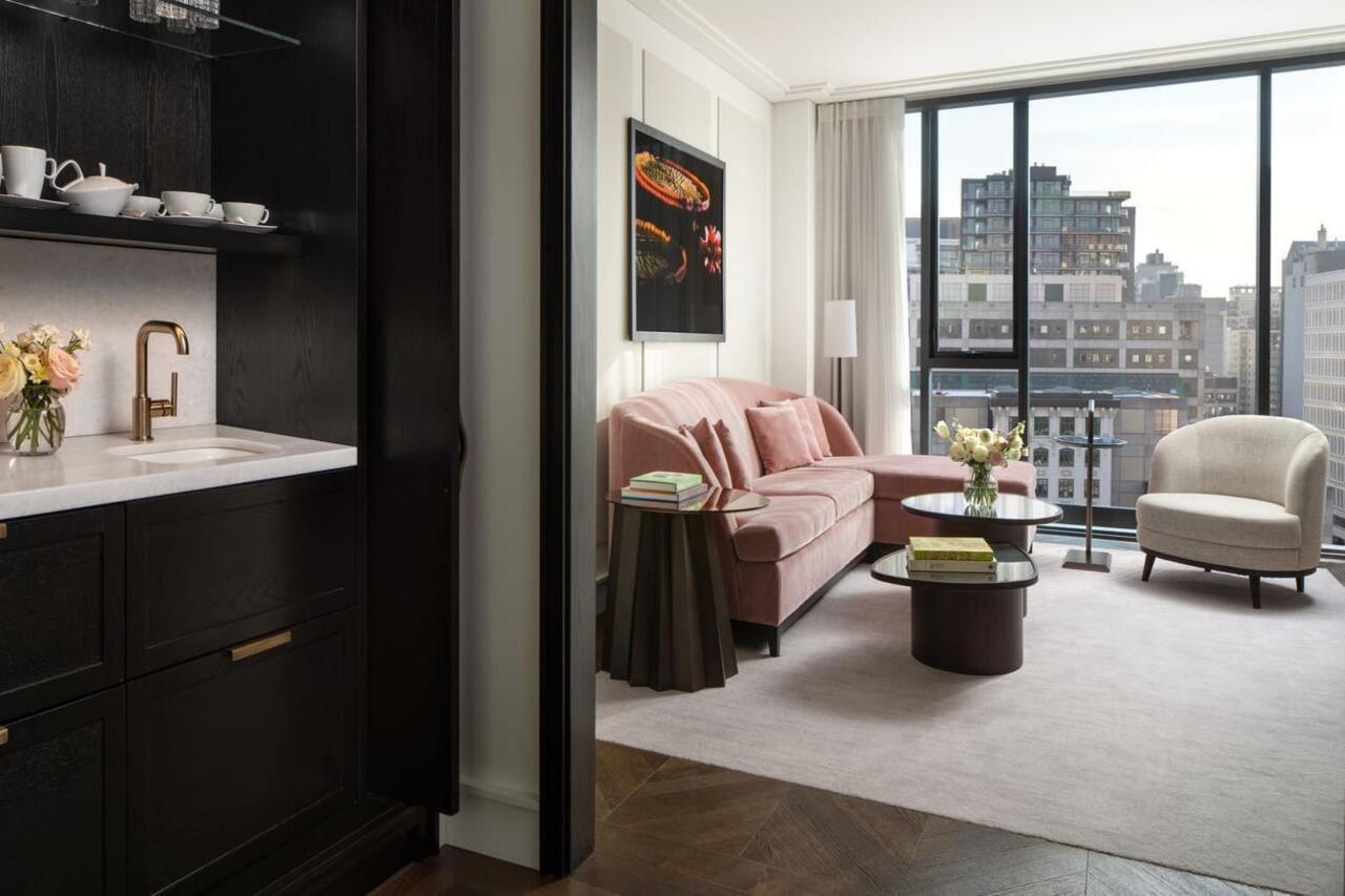 Four Seasons Hotel 5*