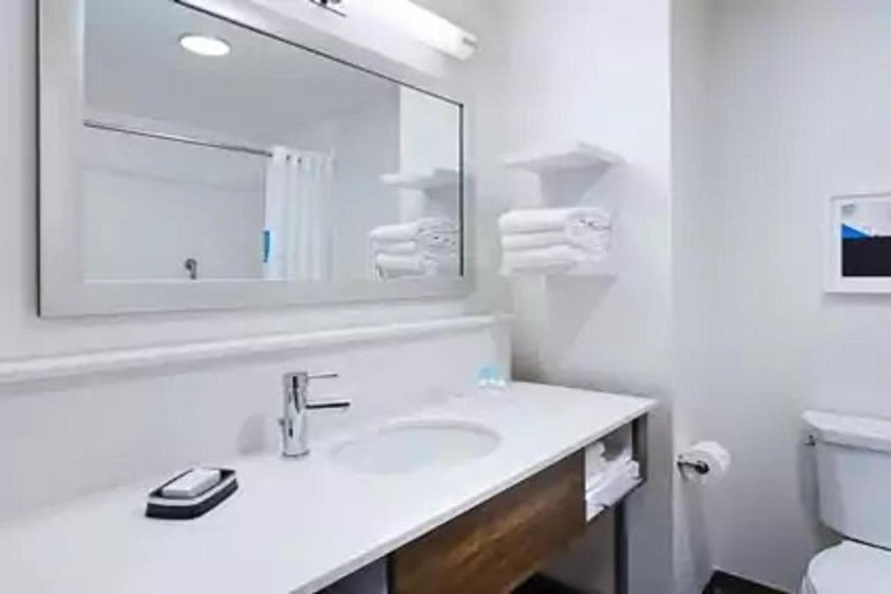 Hampton Downtown, Qc Hotel 3*