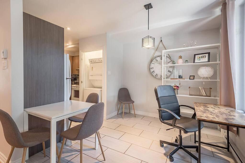 Beautiful 2bedroom Near Downtown Apartment Montreal