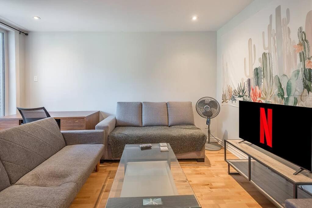 Beautiful 2bedroom Near Downtown * Montreal