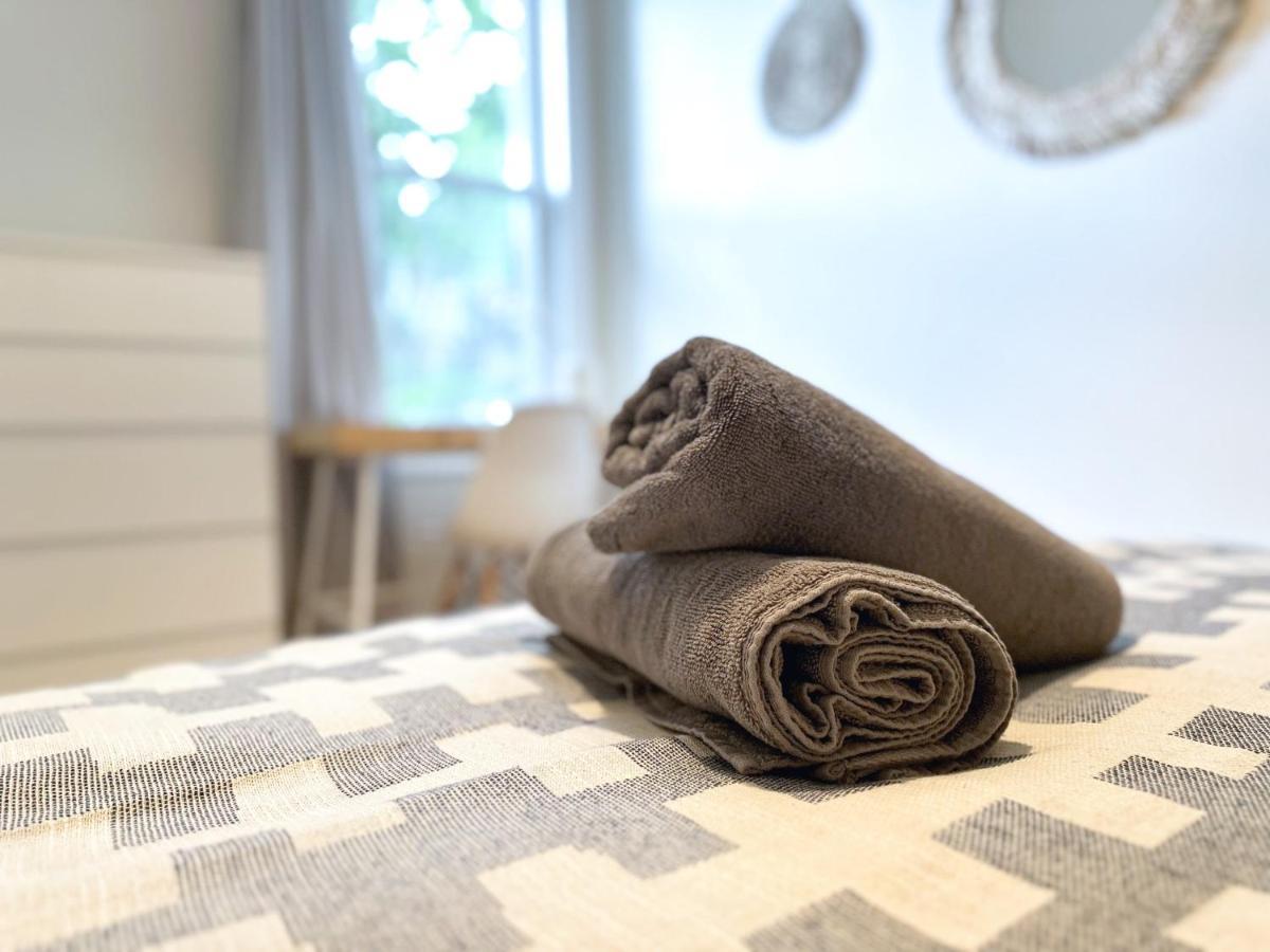 Bright & Beautiful 2 Bedr Near Botanical Garden Apartment *