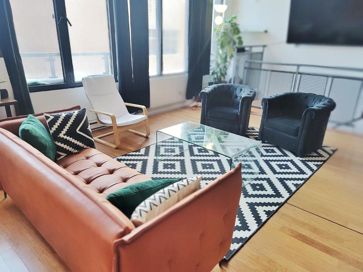 Middle Of Loft * Montreal
