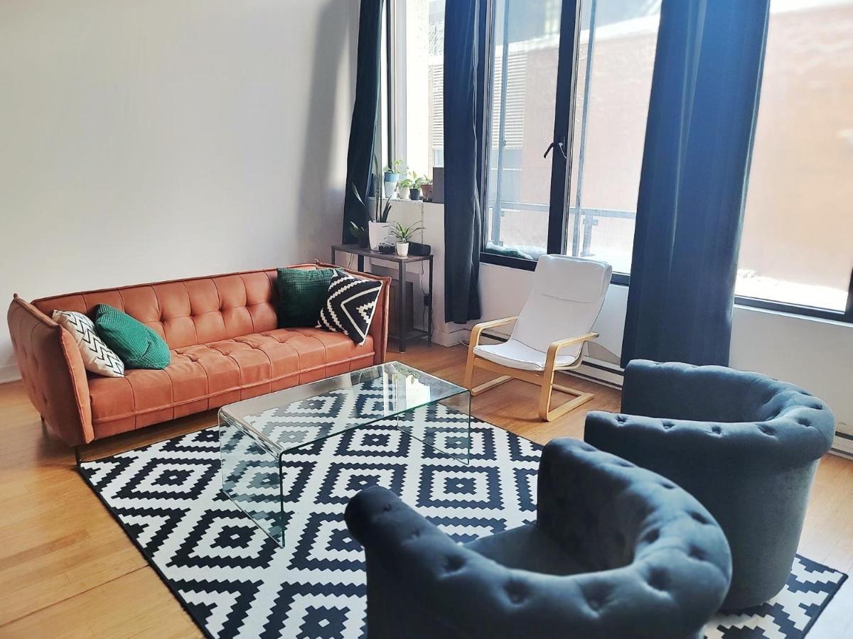 Middle Of Loft Apartment Montreal