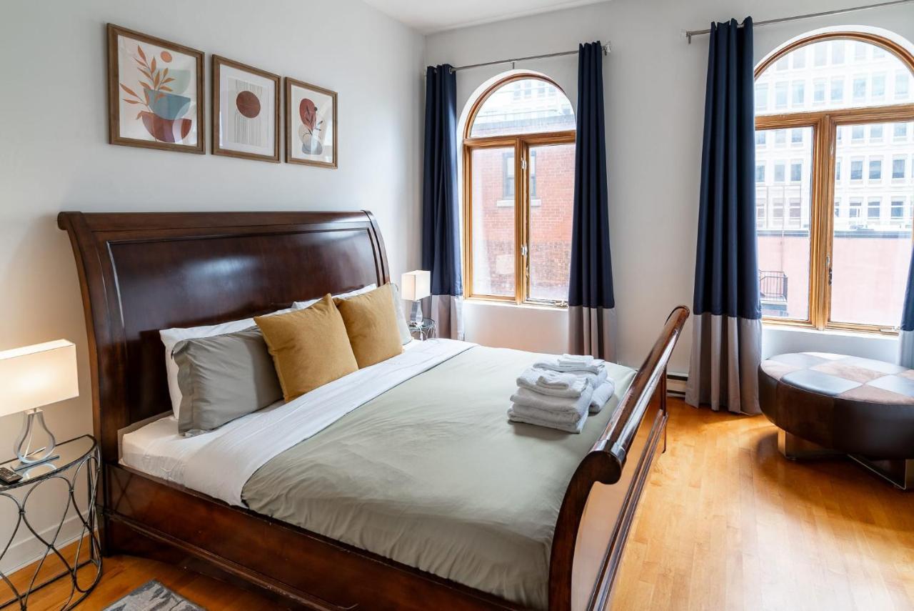 Spacious 2 Bedroom In The Heart Of Apartment