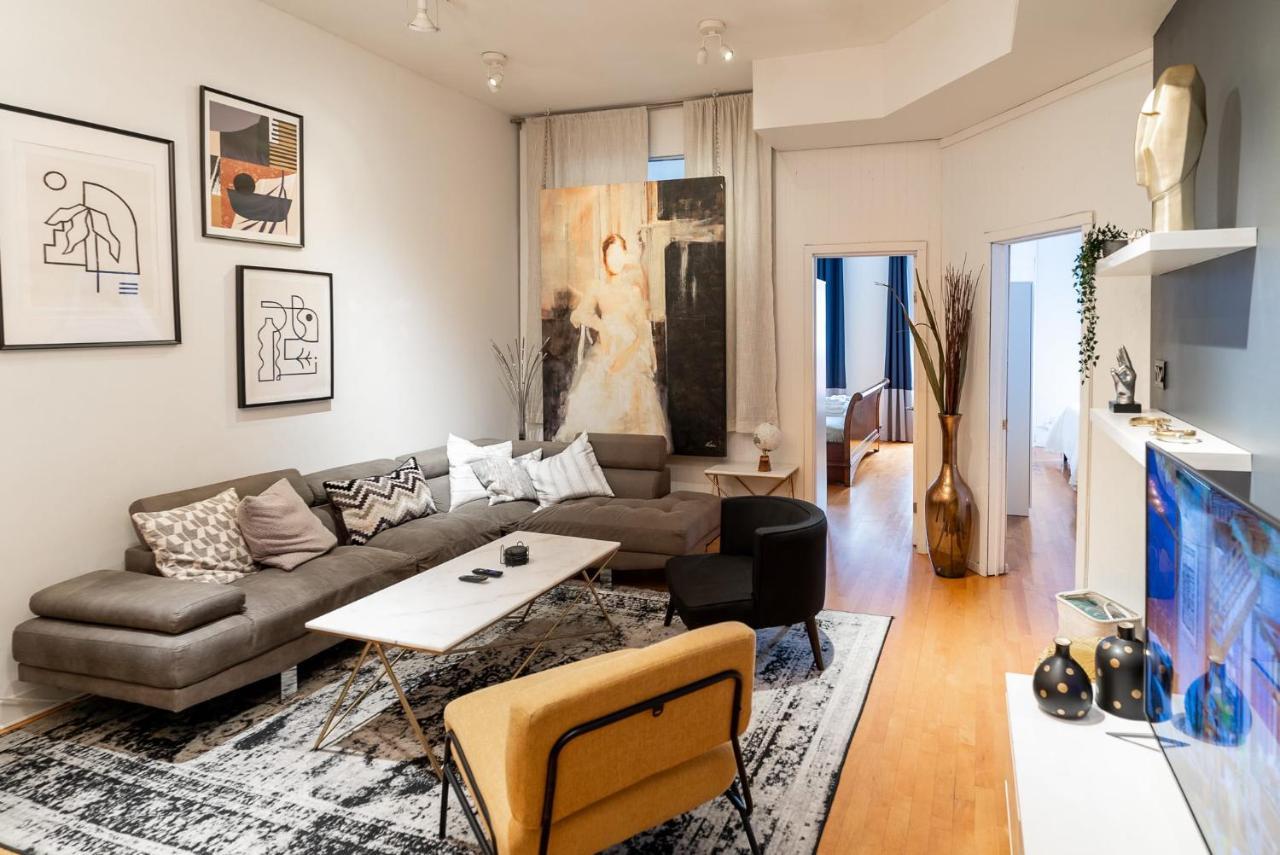 Spacious 2 Bedroom In The Heart Of Apartment Montreal