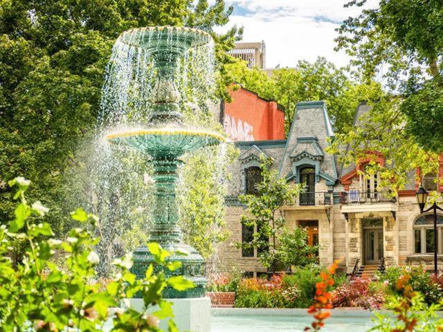 Apartment 2 Bedroom In The Heart Of The Montreal