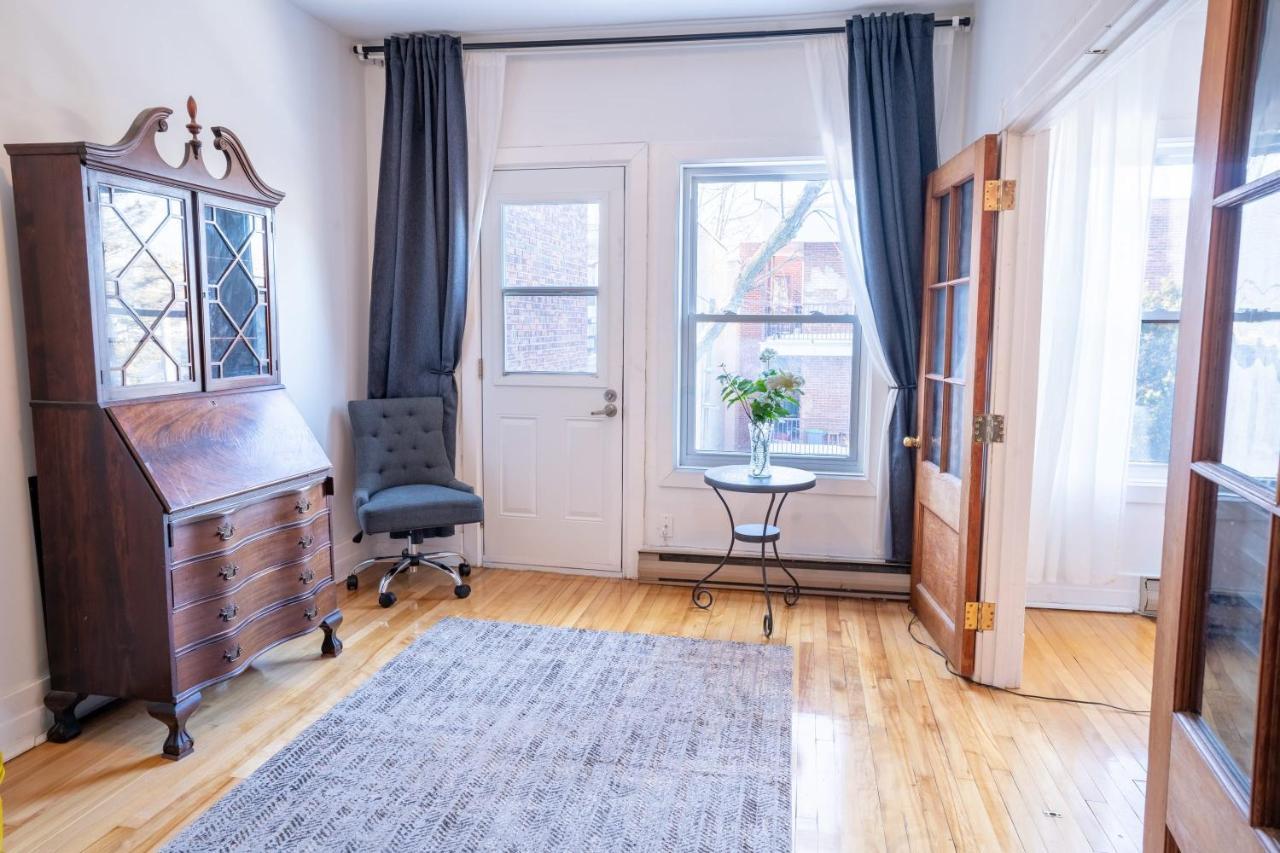Beautiful 3 Beds Apt - 3mins From Metro Apartment Montreal