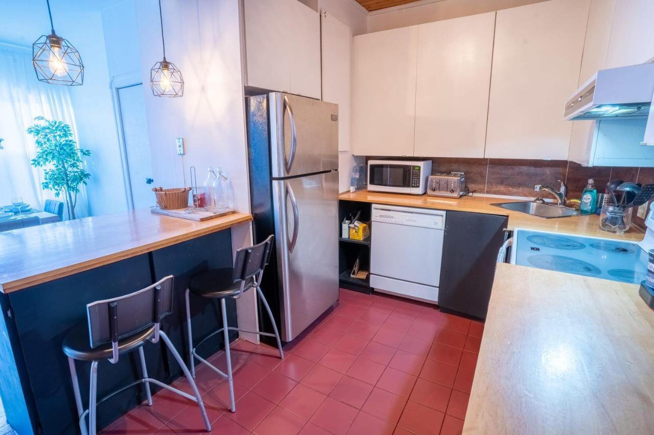 Beautiful 3 Beds Apt - 3mins From Metro Apartment *