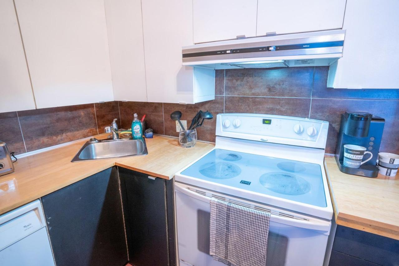 Apartment Beautiful 3 Beds Apt - 3mins From Metro Montreal