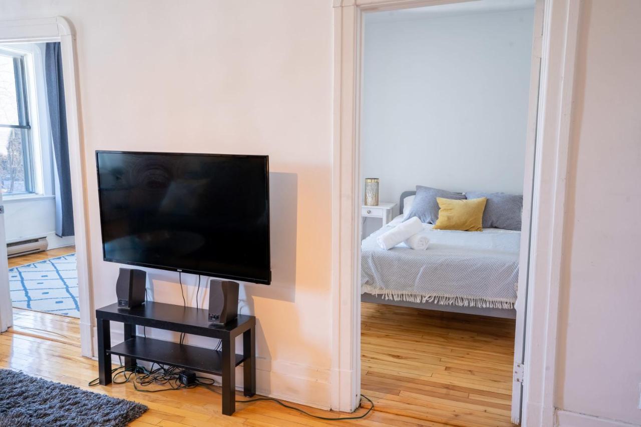 Beautiful 3 Beds Apt - 3mins From Metro *