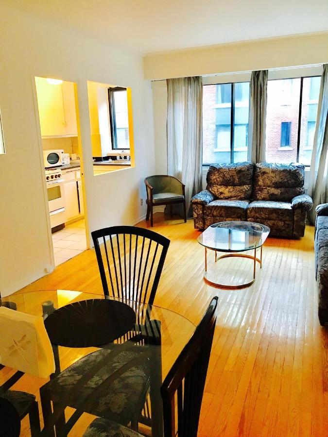 Apartment Stylish Apartment: Comfortable In The Golden Square Mile *