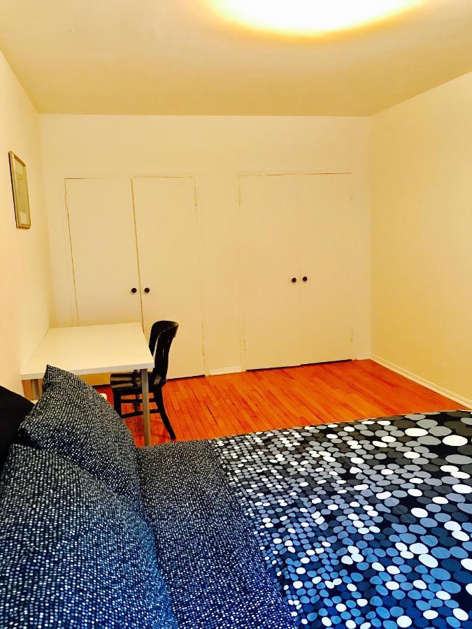 Stylish Apartment: Comfortable In The Golden Square Mile Montreal
