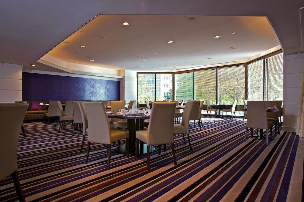 Hotel Doubletree By Hilton Montreal