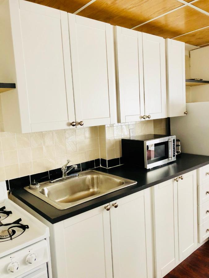 Apartment Stylish Apartment: Comfortable In The Golden Square Mile