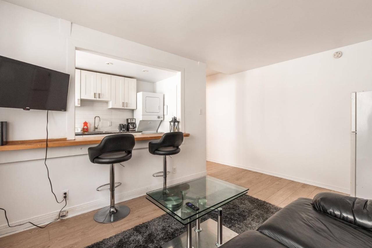 Apartment Cozy One Bedroom Heart Of Downtown-329 *