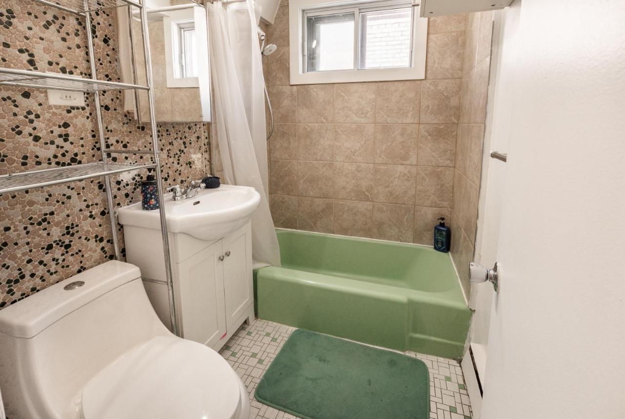 Cozy One Bedroom Heart Of Downtown-329 Apartment