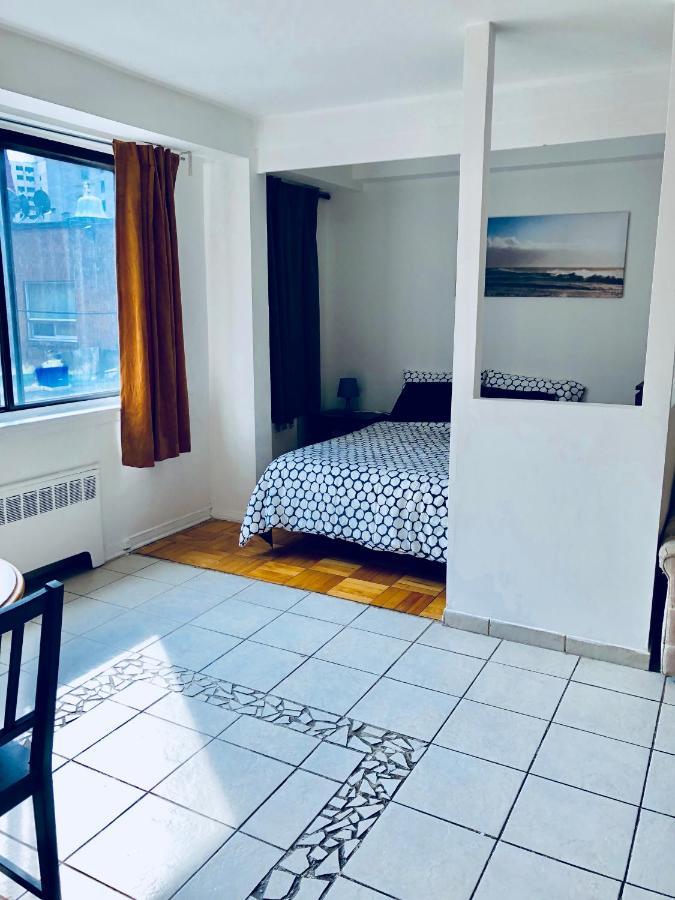 Apartment Stylish Apartment: Comfortable In The Golden Square Mile Montreal