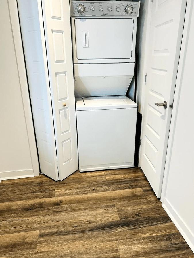 Apartment Spacious One In Two Floors Apartment-102 Montreal