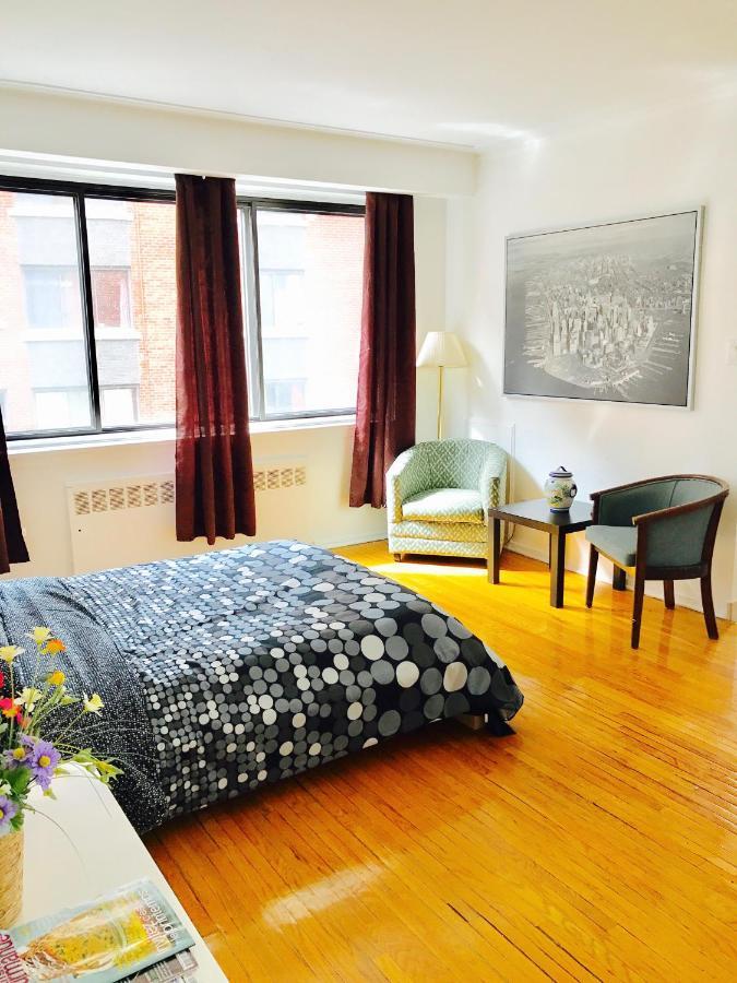 Stylish Apartment: Comfortable In The Golden Square Mile Apartment Montreal