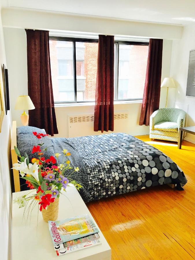Stylish Apartment: Comfortable In The Golden Square Mile * Montreal