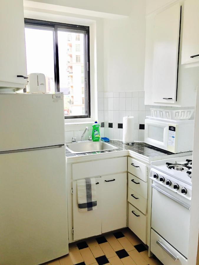 Stylish Apartment: Comfortable In The Golden Square Mile Montreal
