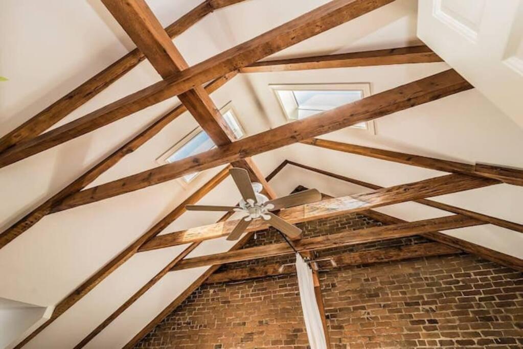 Apartment North House - Mtl Artist Loft - Champs Montreal