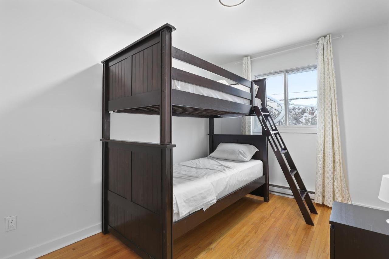Free Parking Gorgeous 3bedrooms
