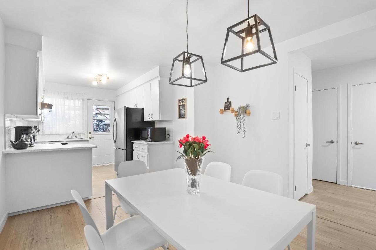 Free Parking Gorgeous 3bedrooms *
