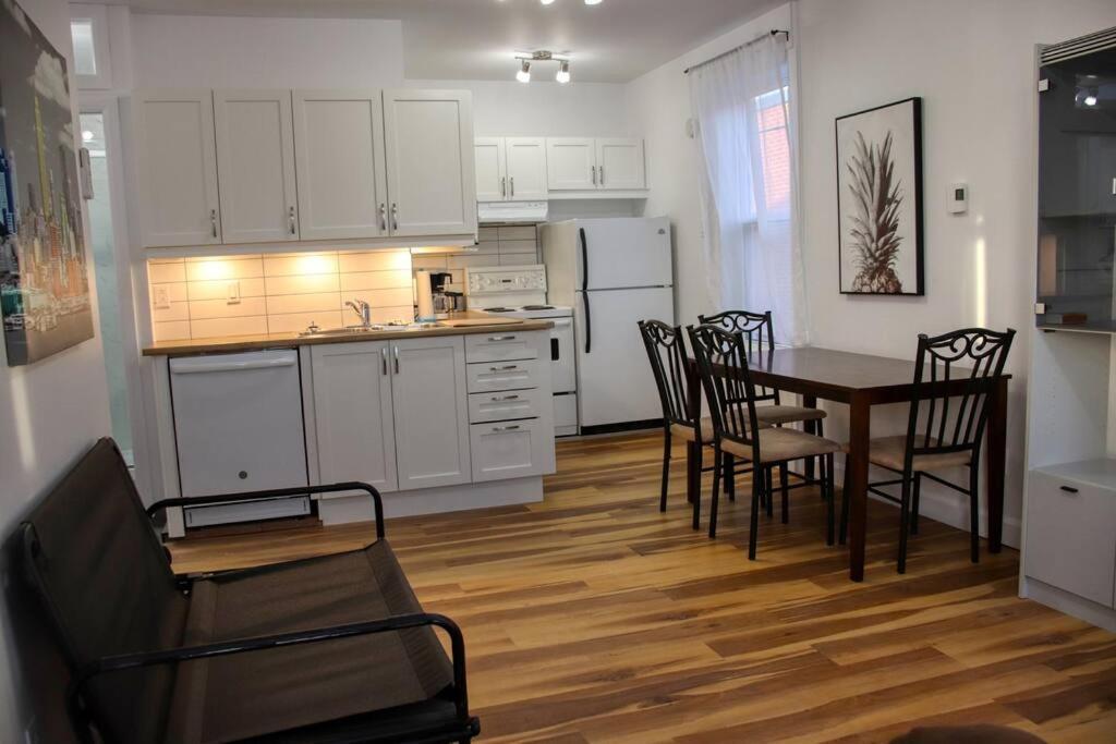 3,5 Style Contemporain Pres De Tous Les Services Et Transport En Commun * Montreal