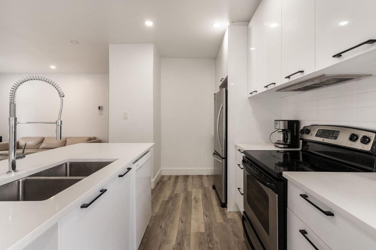 Spacious Three Bedrooms 01 Apartment Montreal