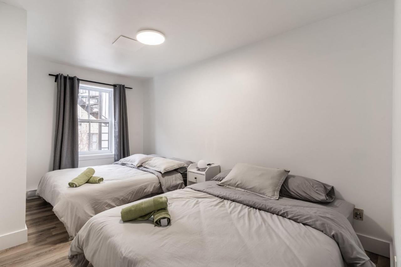 Spacious Three Bedrooms 01 *