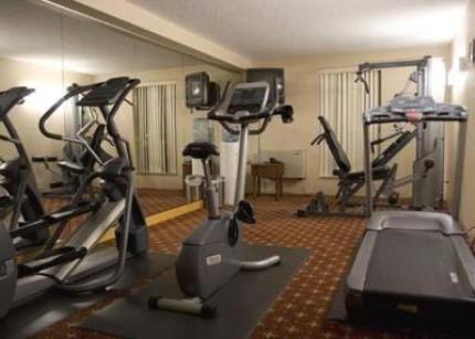 Champ De Mars Hotel Montreal