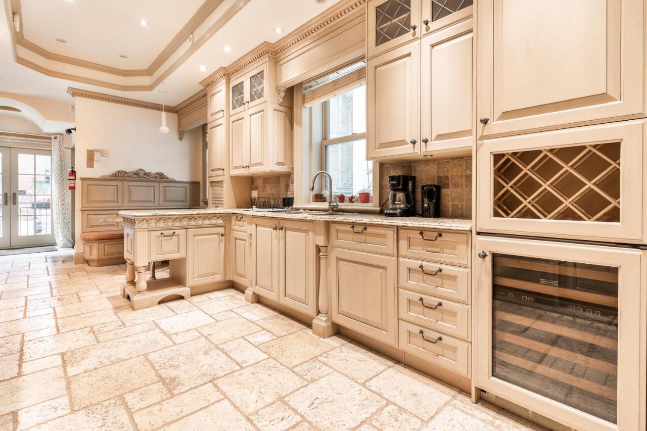 Superb City Center Penthouse On Two Floors-c Apartment