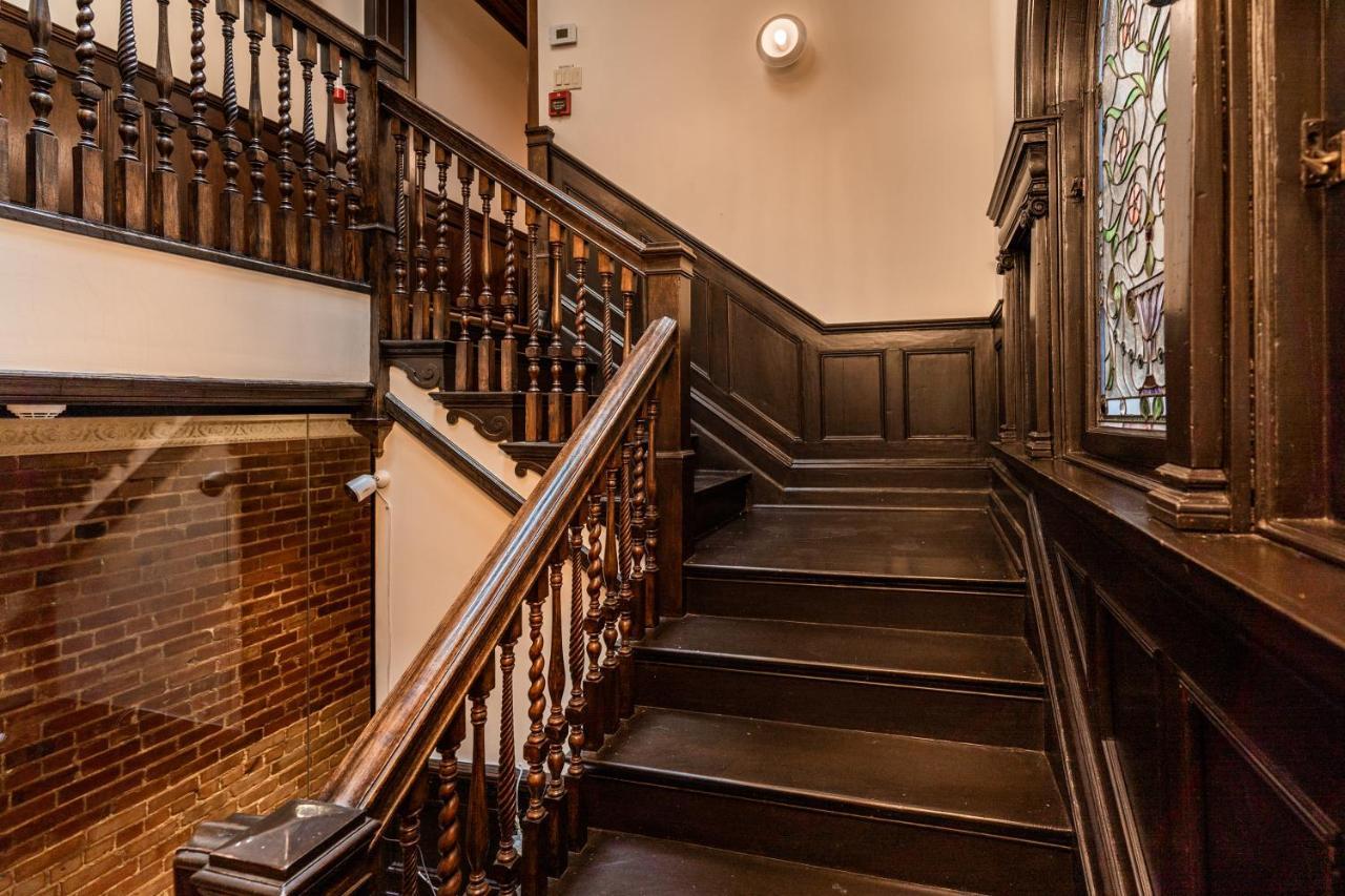 Superb City Center Penthouse On Two Floors-c * Montreal