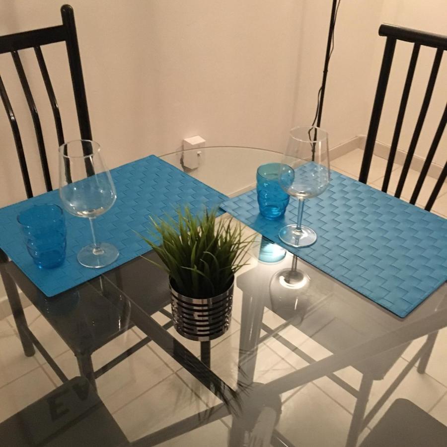 Apartment Stylish Apartment: Comfortable In The Golden Square Mile Montreal