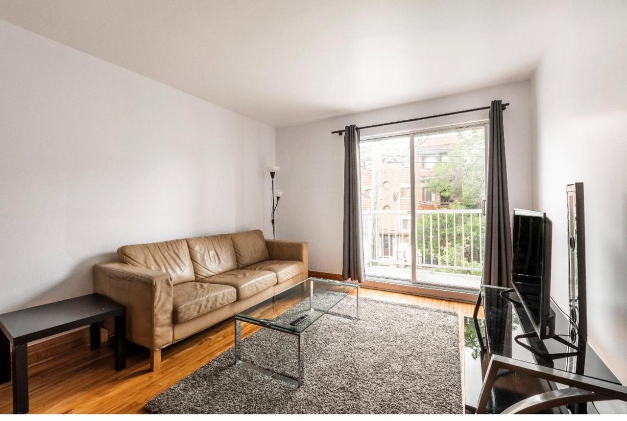 Apartment In Rosemont