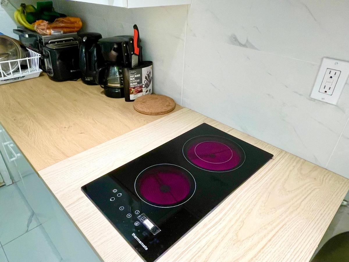 Newly Renovated Studio, Separate Entrance Montreal