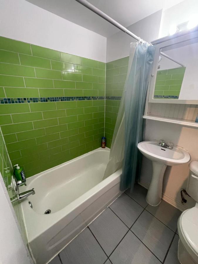 One Bedroom Apartment-108 Apartment *