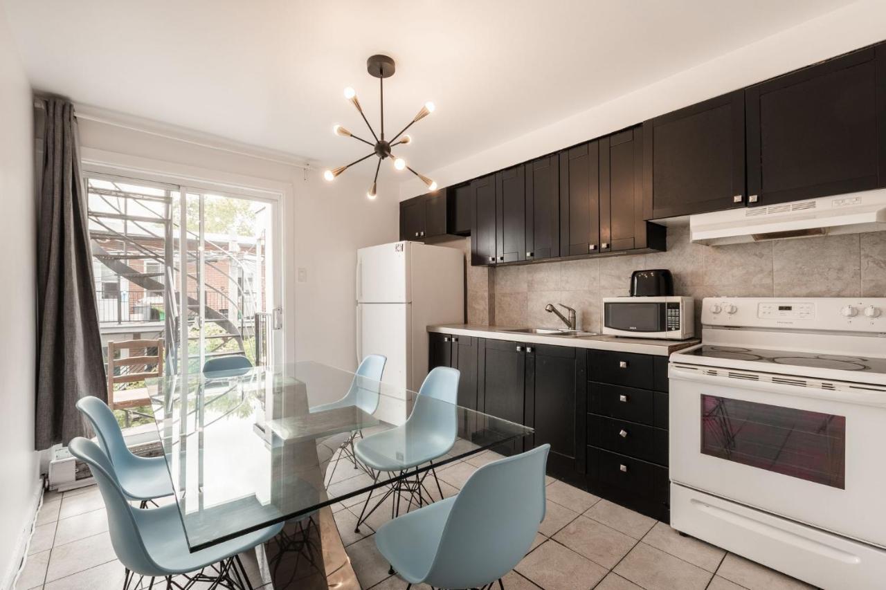 Deux Chambres * Montreal