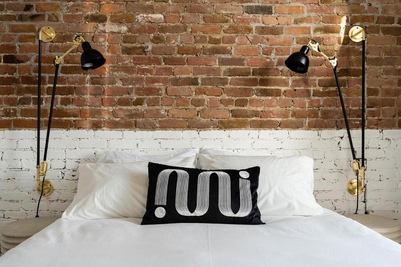 Aparthotel Maison Place Royale By Luxury In Transit Montreal